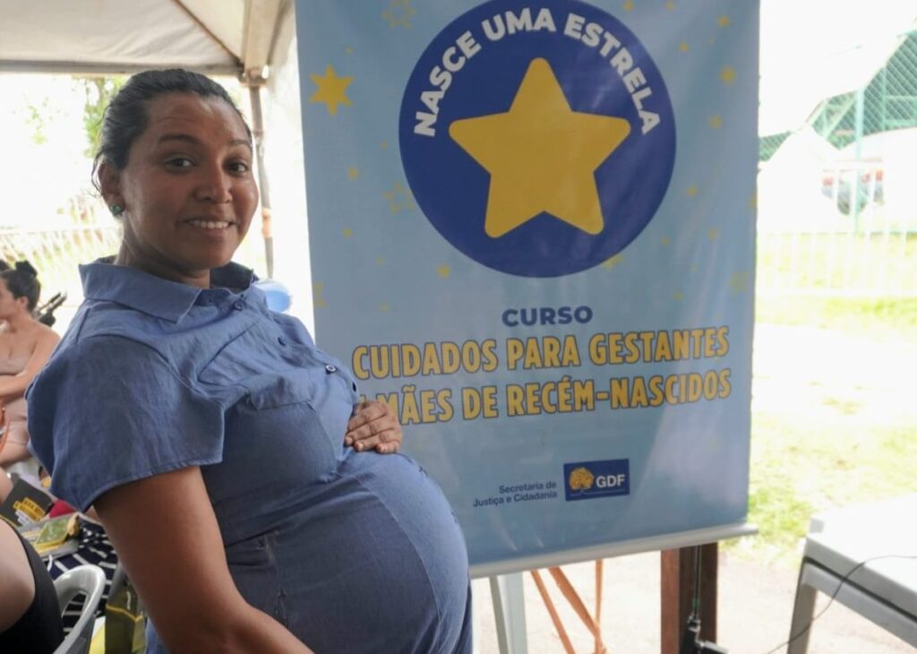 “Projeto Nasce uma Estrela: 100 Futuras Mães Participam do GDF Mais Perto do Cidadão”