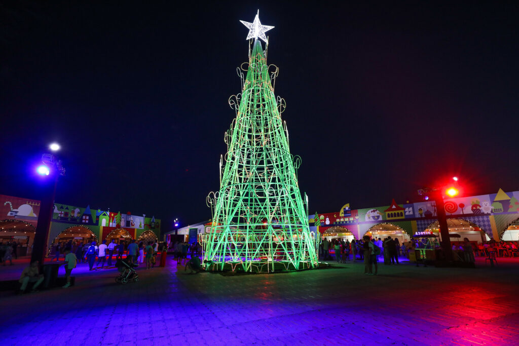 Natal na Esplanada: Roda-gigante e pista de patinação no gelo começam em 1º de dezembro
