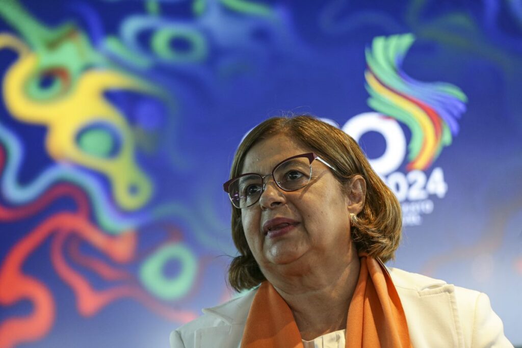 Ministra das Mulheres afirma que a monetização da misoginia “não é natural”