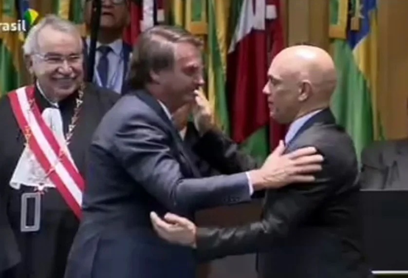 Moraes Revela Que Núcleo de Bolsonaro Financiou Rede de Desinformação Golpista