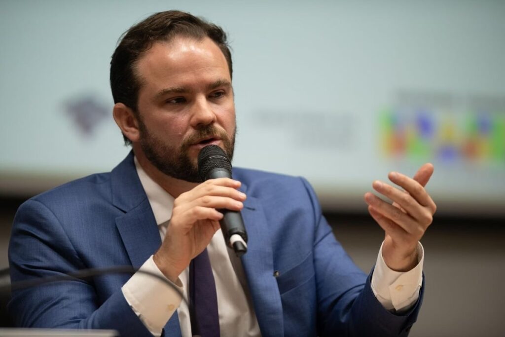 “Secretário da Fazenda anuncia volume recorde para o Plano Safra e afirma que taxação de títulos incentivados não traz prejuízos”