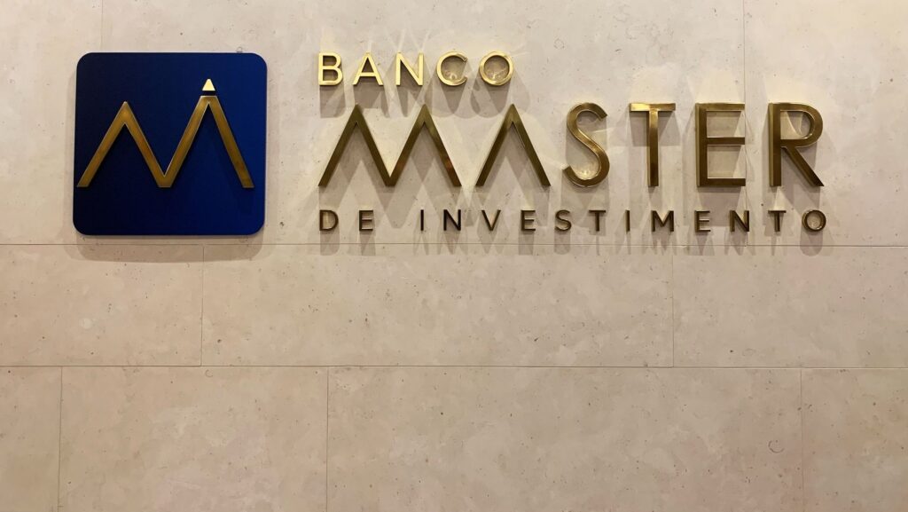 Cade Aprova Acordo de Parceria entre BRB e Banco Master