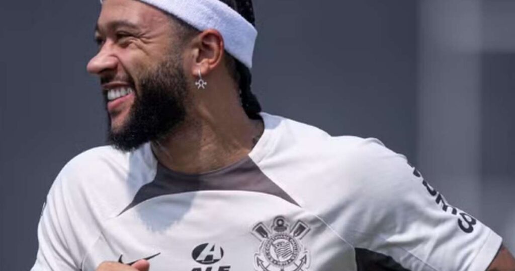 Corinthians confirma venda de Memphis Depay; descubra os valores envolvidos