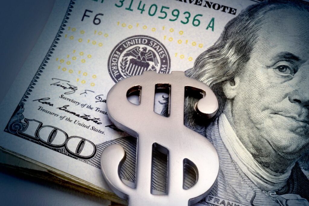 Dólar em alta e Bolsa em queda devido à intensificação do conflito entre Israel e Irã