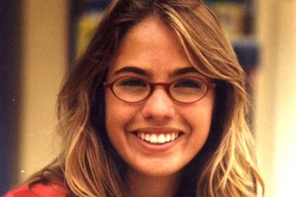 Atriz Thaís Vaz Relembra Trauma de Agressão que Resultou em Perda de Visão Imagem do artigo