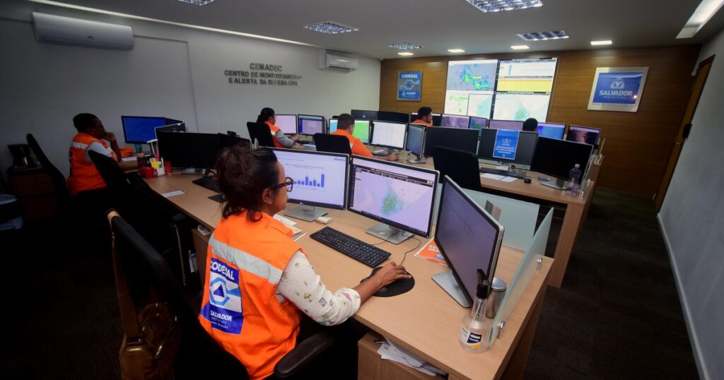 Defesa Civil de Salvador Intensifica Equipes e Plantão 24h Para Enfrentar Chuvas de Inverno Imagem do artigo
