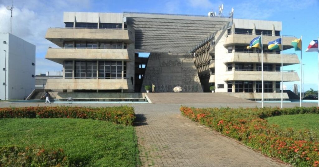 Custos de Locomoção e Hospedagens de Deputados na Bahia Superam R$ 1,6 Milhão em Seis Meses Imagem do artigo