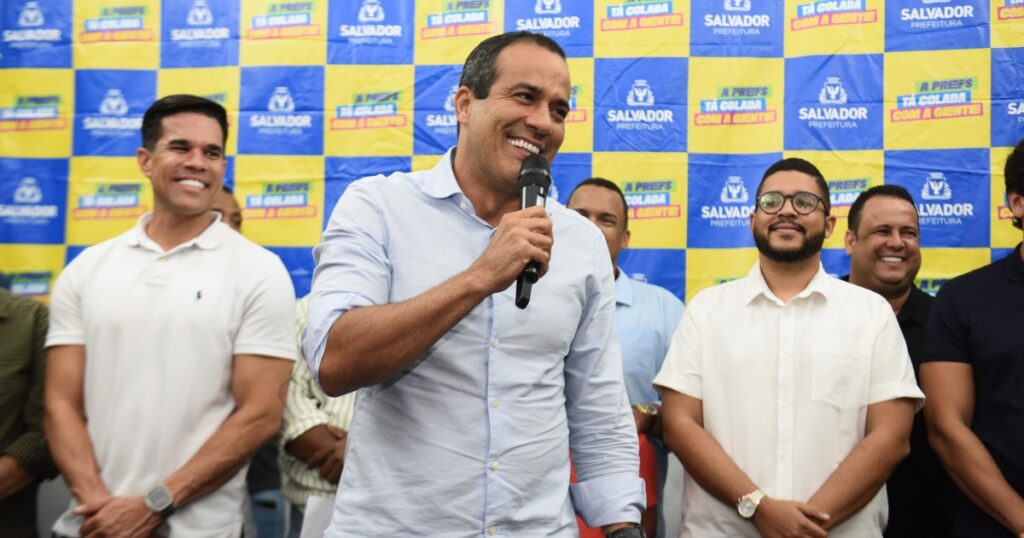 Cajazeiras VIII ganha novo campo de futebol reformado e iluminado Imagem do artigo