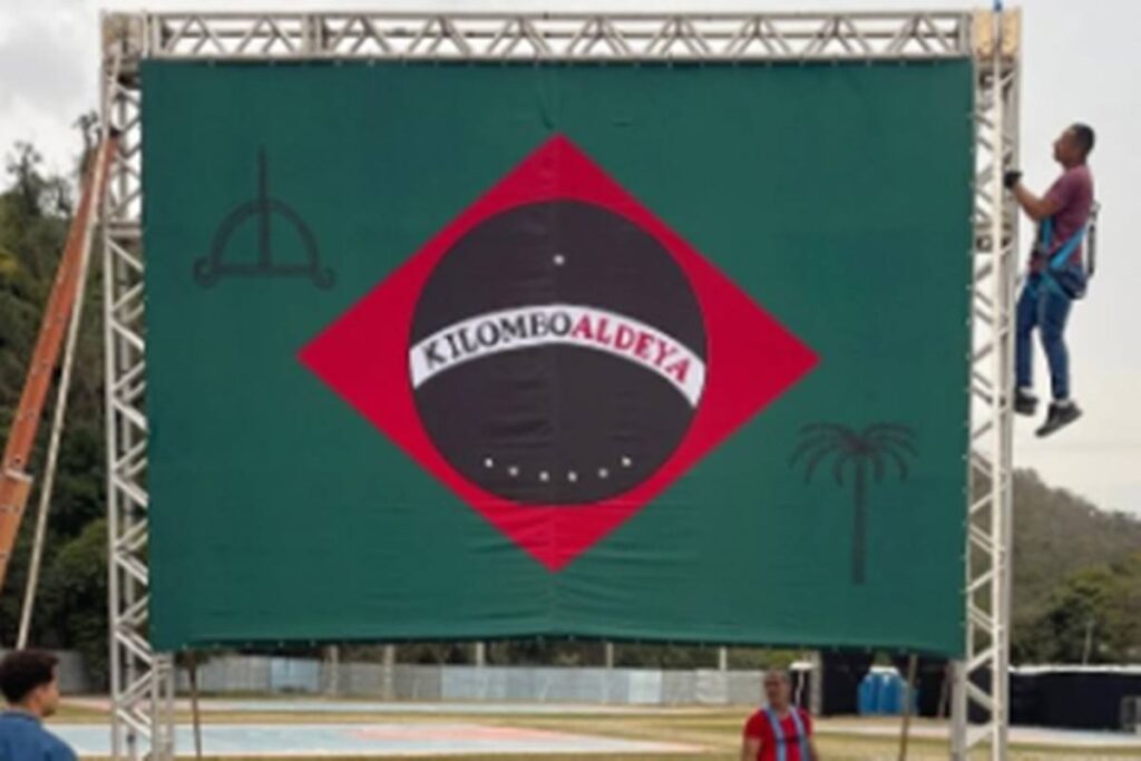 Obra de Arte Polêmica é Retirada de Festival de Inverno no RJ Imagem do artigo