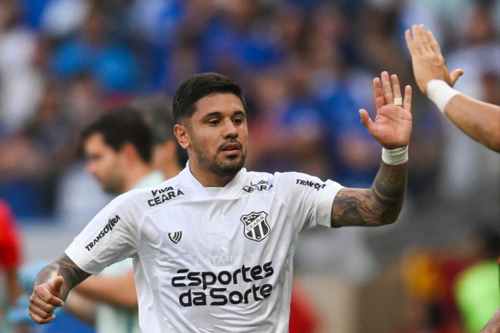 Ceará Vira Jogo e Derrota Cruzeiro por 2 a 1, Quebrando Invencibilidade Imagem do artigo