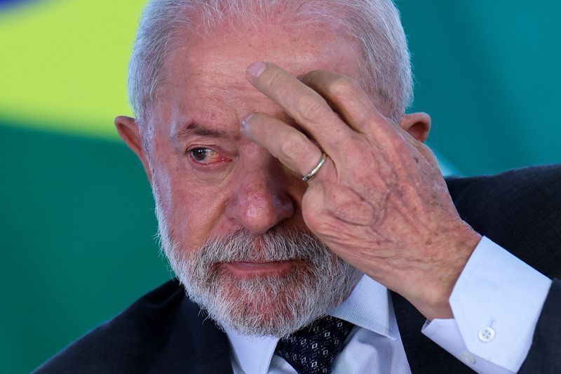Tarifa de 50% Imposta pelos EUA Surpreende Brasil; País Não Era Prioridade Imagem do artigo
