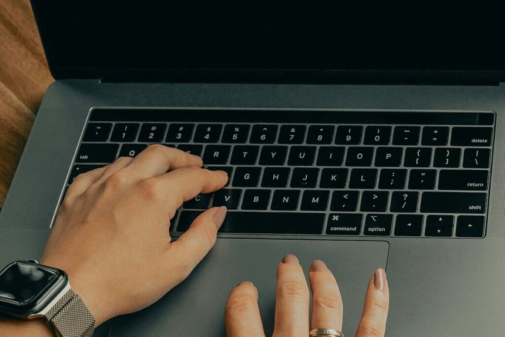 TRT-10 Confirma Direito a Reembolso de Curso a Empregado Demitido Imagem do artigo