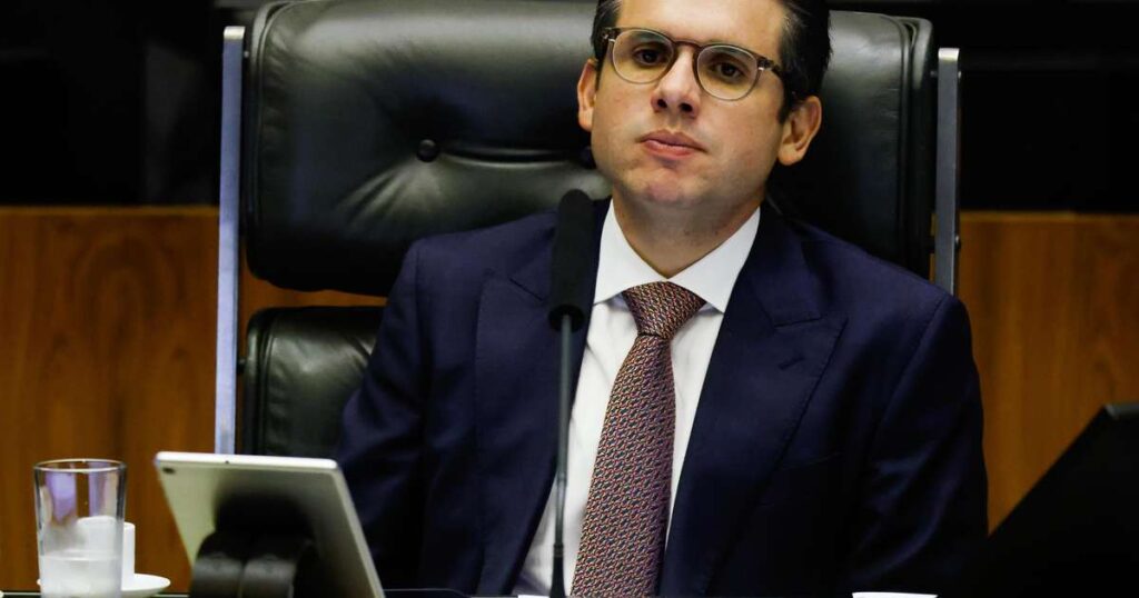 Reunião entre Haddad e Gleisi sobre o IOF: Diálogo Retomado e Impasse Persistente Imagem do artigo