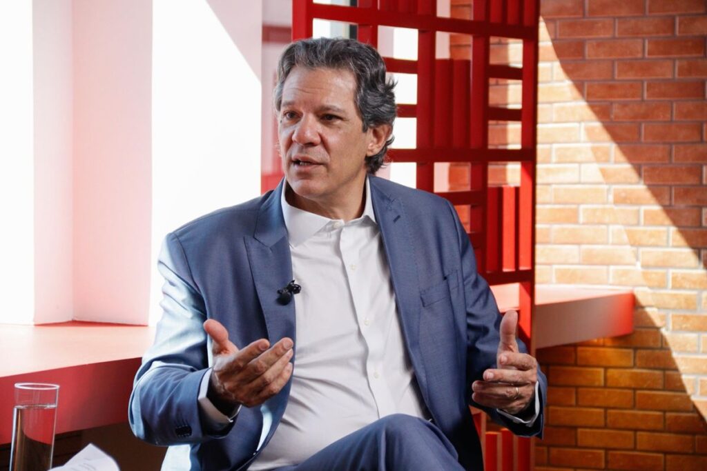 Haddad Ironiza: Trump Pode Realizar o Sonho de Nikolas com Taxação do Pix Imagem do artigo