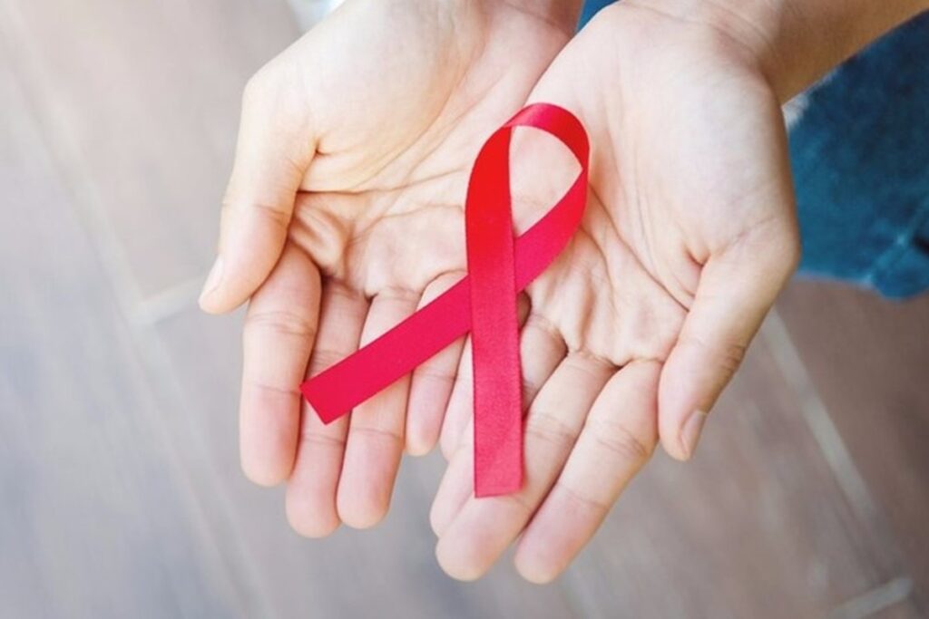 Vacina Experimental contra HIV: 80% dos Participantes Desenvolvem Anticorpos Imagem do artigo