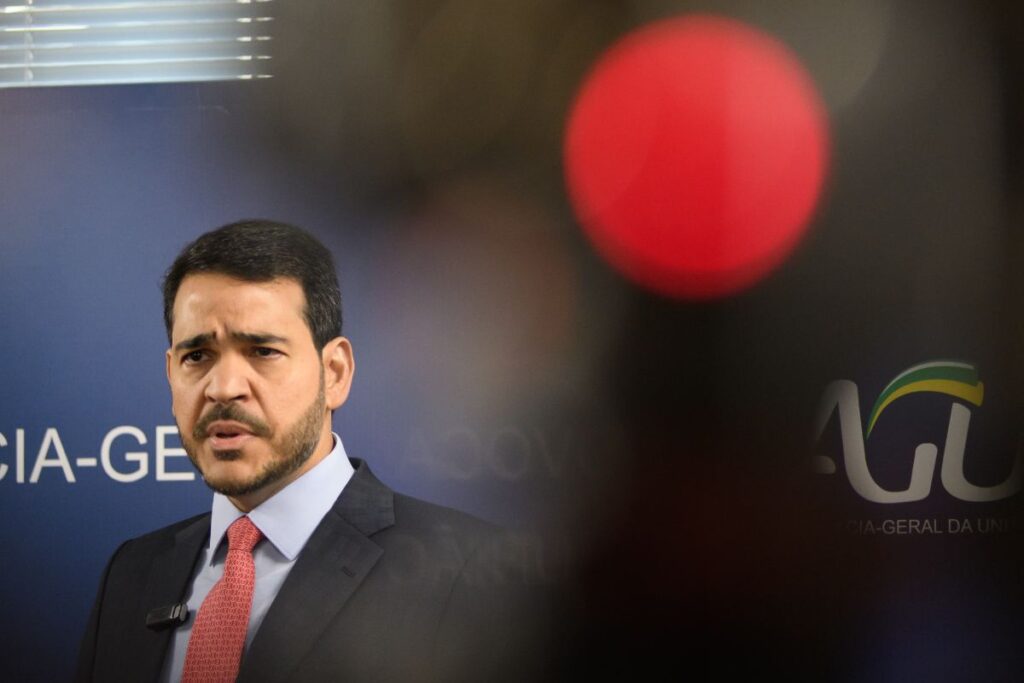 AGU Refuta Sigilo em Honorários e Retoma Publicação de Dados Imagem do artigo
