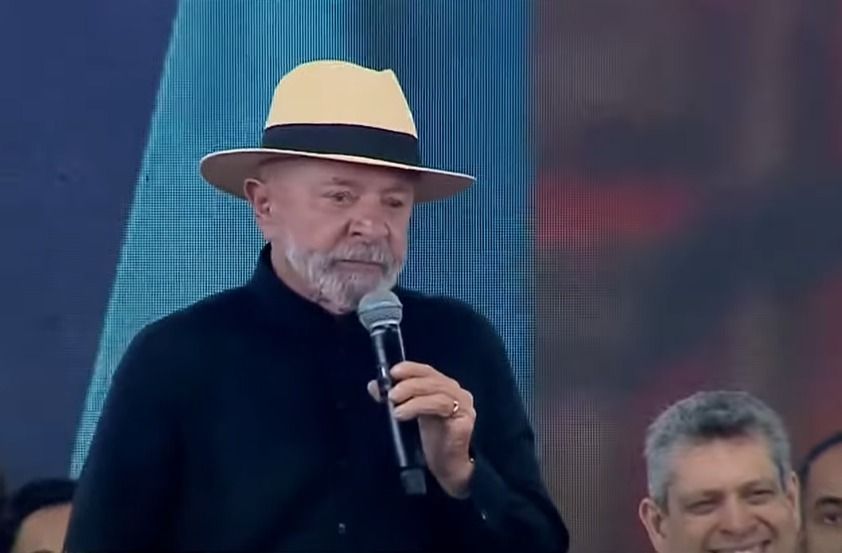 Lula Revela: Bolsonaro Enviou Eduardo aos EUA para Pedir Ameaças de Trump ao Brasil Imagem do artigo