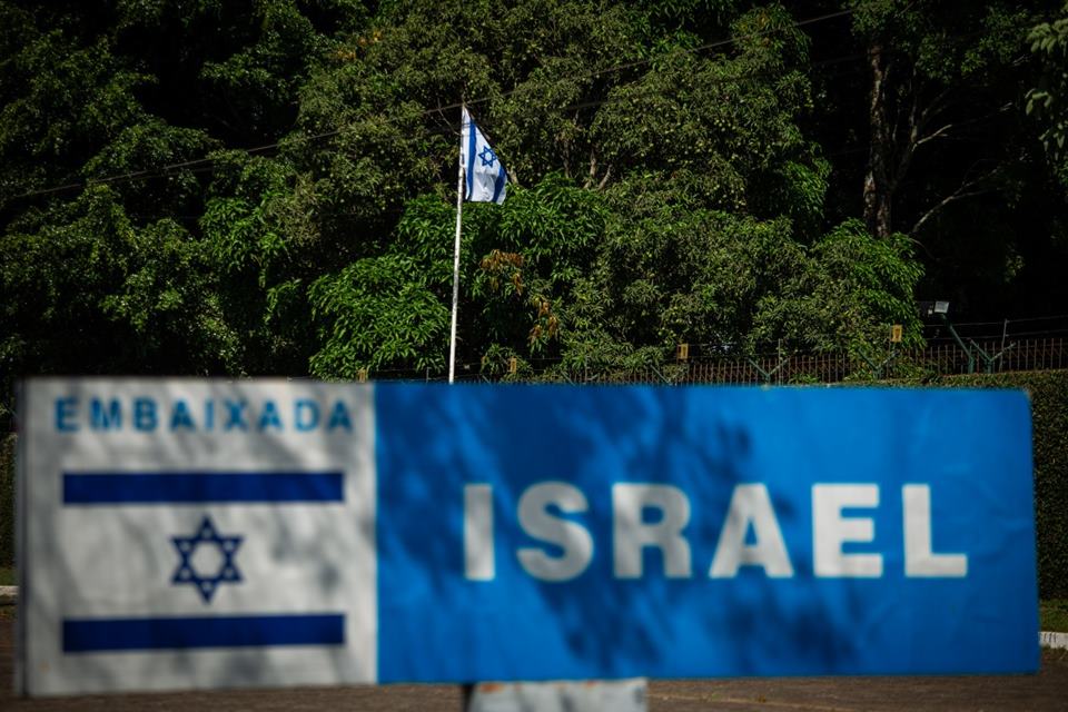 Embaixada de Israel Lamenta Acusação Brasileira de Genocídio em Gaza Imagem do artigo