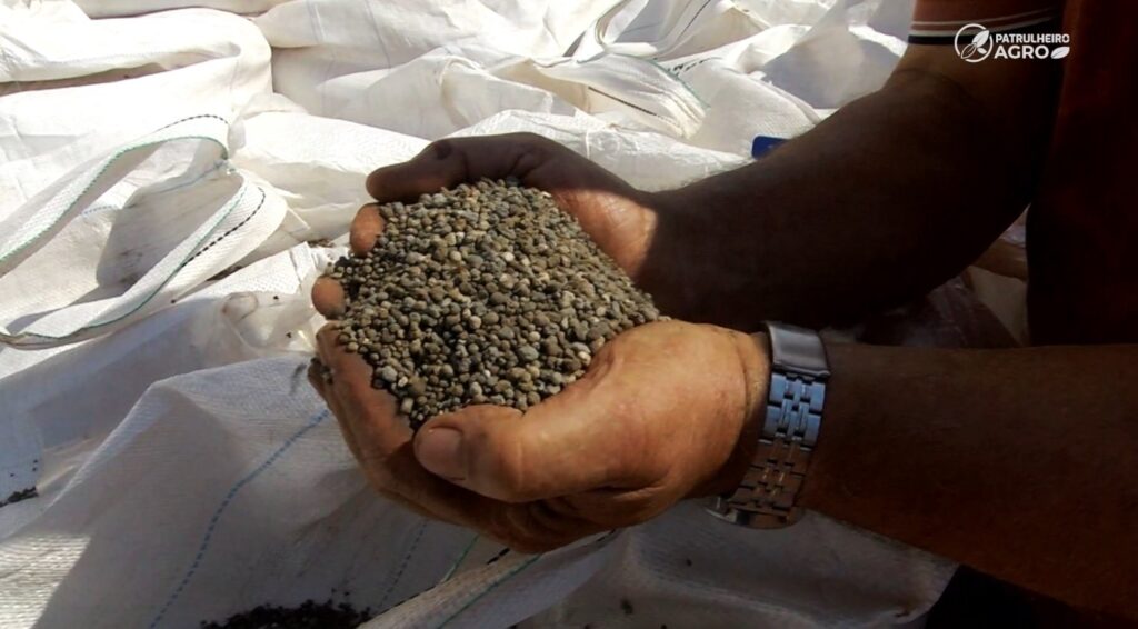 Expectativa de Desaceleração no Mercado de Fertilizantes em 2025, Aponta Itaú BBA Imagem do artigo
