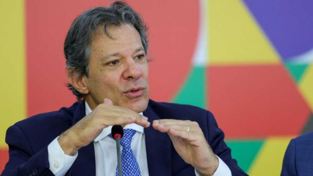 Haddad Critica Tarifa de Trump: ‘Decisão Sem Racionalidade Econômica’ Imagem do artigo