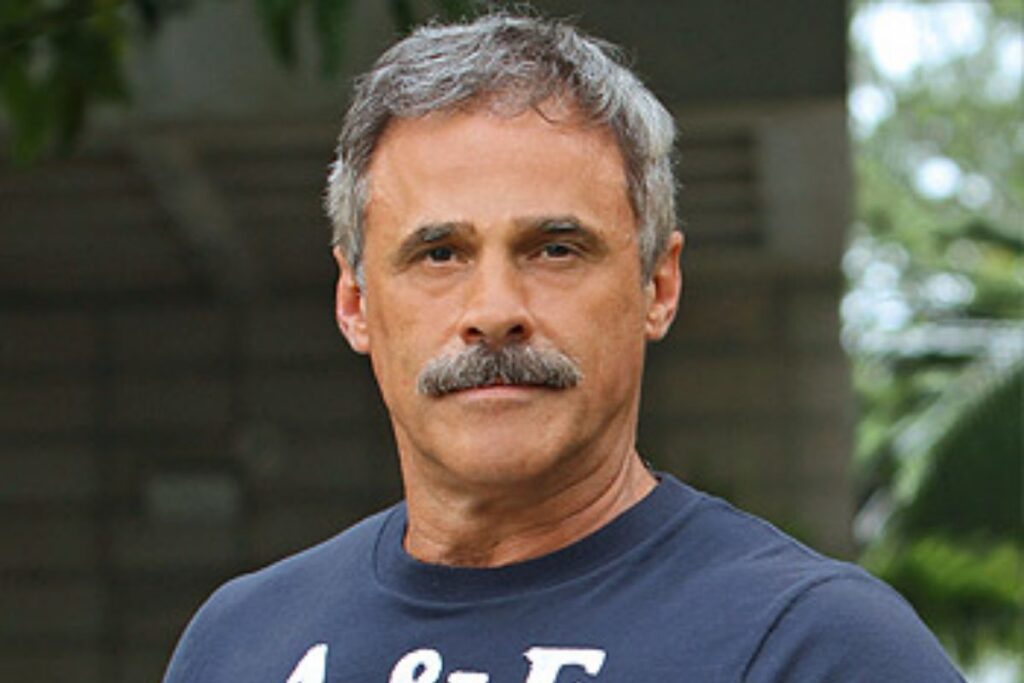 Oscar Magrini critica mudanças na TV e sugere que Ralf, de O Rei do Gado, seria gay hoje Imagem do artigo