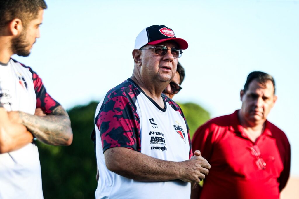 Treinador do Ferroviário-CE Fica Fora da Delegação na Série D: Desfalque Crucial Imagem do artigo