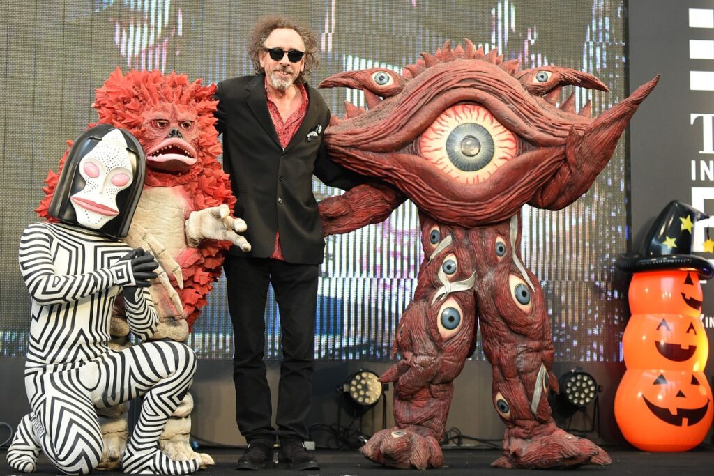 Tim Burton e a Moda: 4 Detalhes Incríveis do Estilo do Cineasta Imagem do artigo
