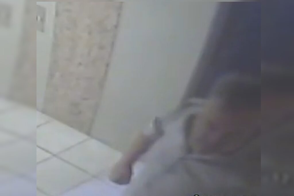 Vídeo Revela Brutal Agressão de Empresário a Mulher em Elevador Imagem do artigo