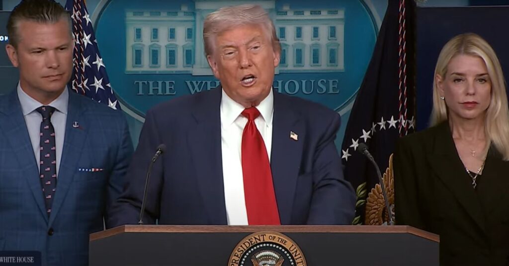 Trump Comete Gafe Histórica Ao Dizer Que Alasca Pertence à Rússia Imagem do artigo
