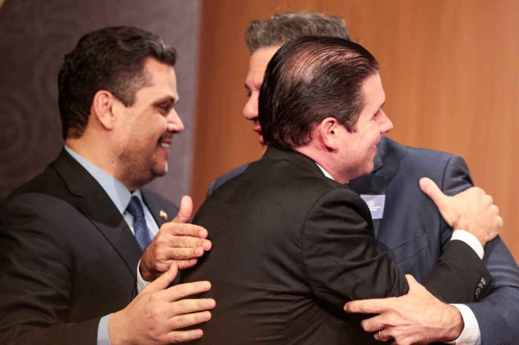 Lula Acelera Aprovação de Projetos Econômicos Antes das Eleições de 2026 Imagem do artigo