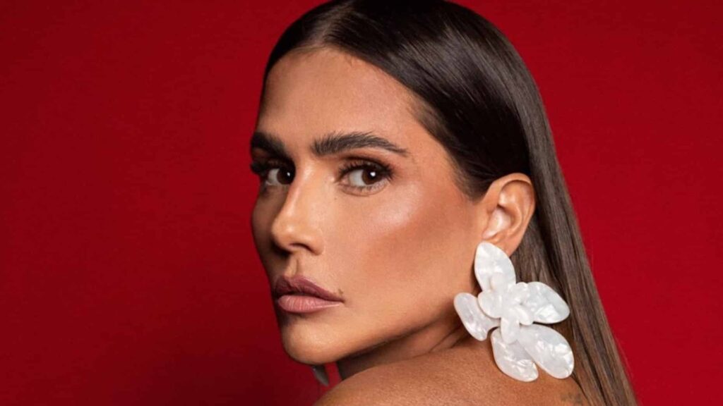 Deborah Secco: Reflexões sobre Amor Verdadeiro e Autenticidade Imagem do artigo