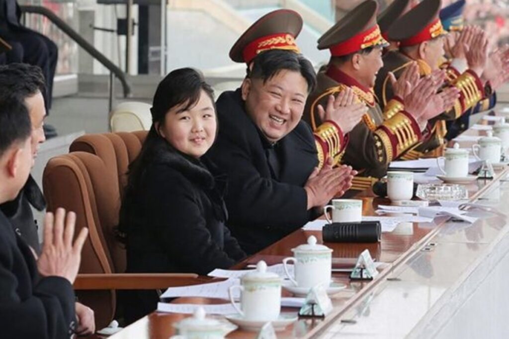 Kim Jong-un Indica Sua Filha como Possível Sucessora Imagem do artigo