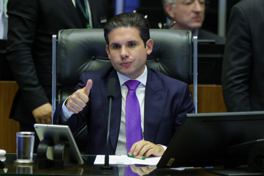 Câmara Indefere Indicação de Eduardo Bolsonaro como Líder da Minoria Imagem do artigo