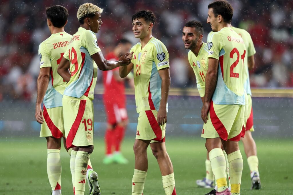 Eliminatórias: Espanha Brilha com Goleada, Alemanha Conquista Vitória Segura Imagem do artigo