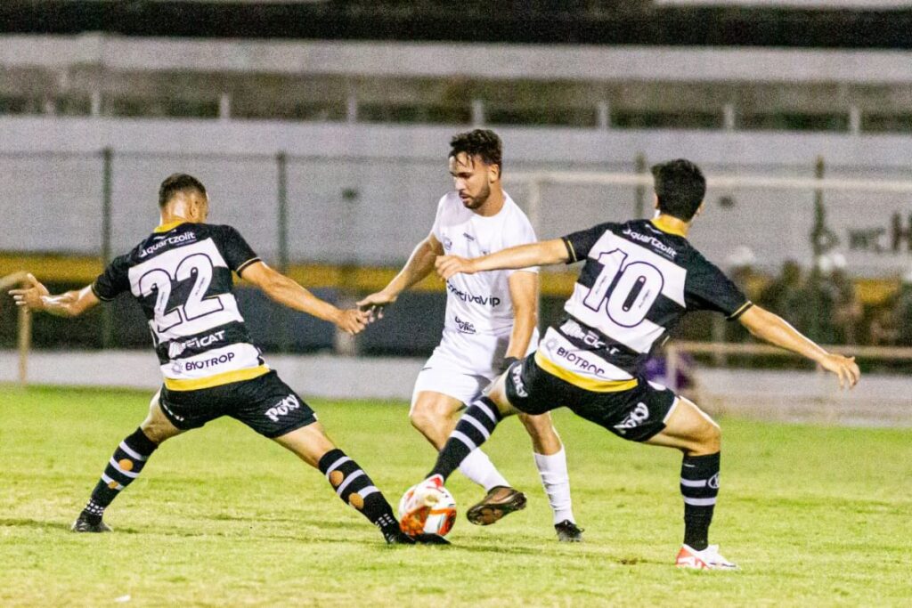 Comercial e XV de Piracicaba Empatam em Semifinal da Copa Paulista: 1 x 1 Imagem do artigo