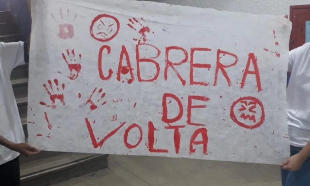 Educação sob Cerco: A Perseguição e Demissão de Educadores no RJ Imagem do artigo