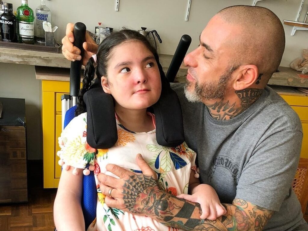 Paternidade Sem Receita: Fogaça Compartilha Como Ser um Pai Presente e Transformador Imagem do artigo