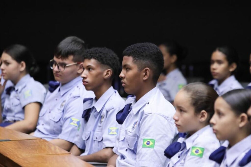 Início do Programa Escola Cívico-Militar é Adiado Pela Quarta Vez em São Paulo Imagem do artigo