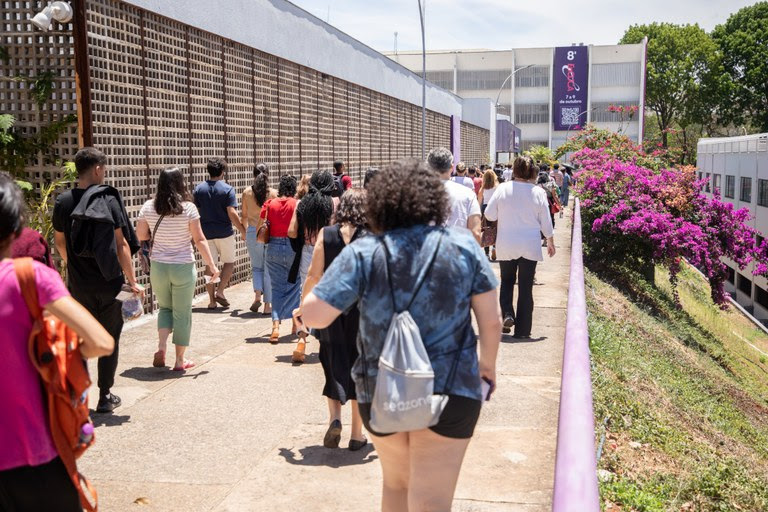 CPNU 2: Primeiro Dia de Provas Tem Abstenção Abaixo do Esperado e Promove Inclusão Imagem do artigo