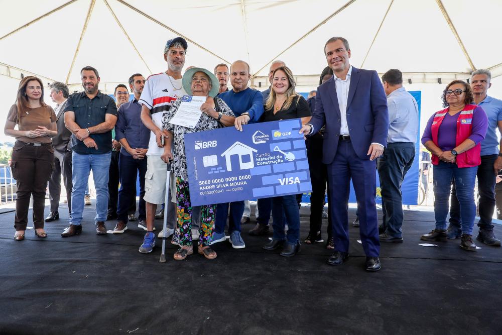 Ano de Conquistas na Política Habitacional do Distrito Federal Ano de Conquistas na Política Habitacional do Distrito Federal