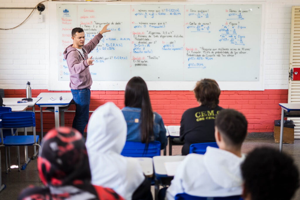 Educação de Jovens e Adultos: Inscrições Abertas em Janeiro para Transformar Vidas