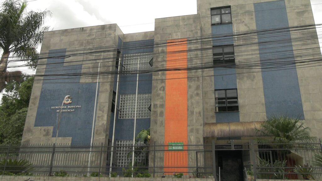 Prefeitura de Teresópolis Abre Edital para Contratação de Professores: Oportunidade para 183 Vagas Prefeitura de Teresópolis Abre Edital para Contratação de Professores: Oportunidade para 183 Vagas