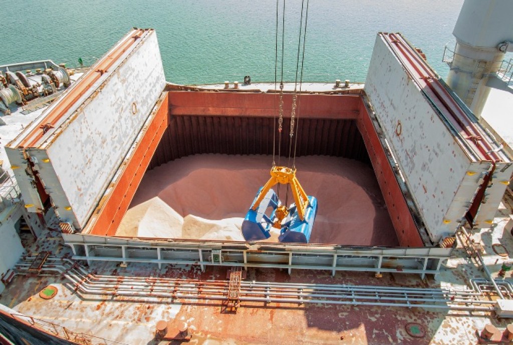 Brasil Atinge Recorde Histórico em Importação de Fertilizantes e Aumenta Exportações Agrícolas em 2025 Brasil Atinge Recorde Histórico em Importação de Fertilizantes e Aumenta Exportações Agrícolas em 20