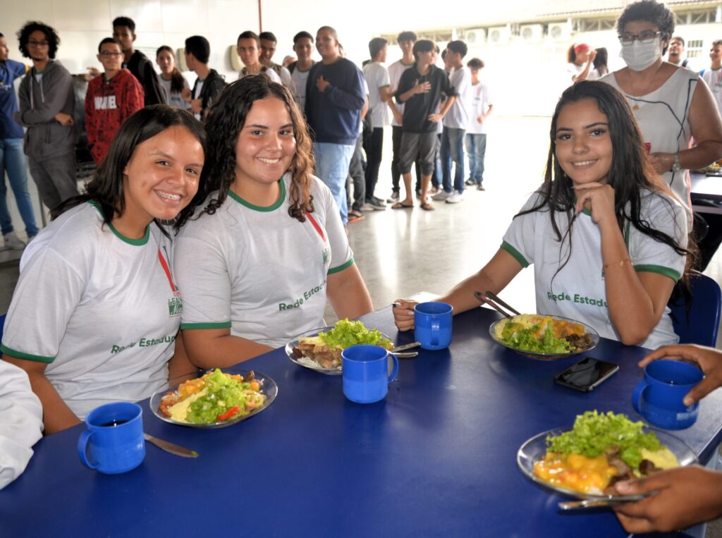 Chamada Pública em Sergipe visa fortalecer a agricultura familiar e garantir alimentação saudável nas escolas Chamada Pública em Sergipe visa fortalecer a agricultura familiar e garantir alimentação saudável na