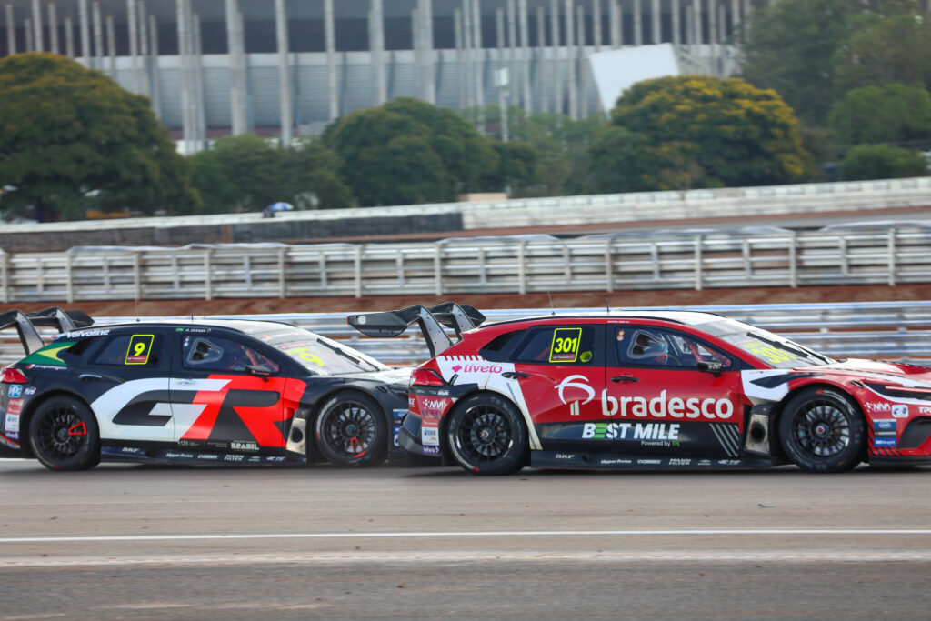 Corrida do Milhão da Stock Car 2026 Será em Brasília: Premiação Recorde e Retorno ao Calendário Nacional Corrida do Milhão da Stock Car 2026 Será em Brasília: Premiação Recorde e Retorno ao Calendário Naci