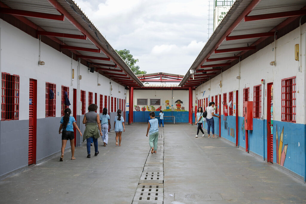 Escola Classe Porto Rico: 5 Anos de Reformas e Impacto na Educação de 500 Alunos Escola Classe Porto Rico: 5 Anos de Reformas e Impacto na Educação de 500 Alunos