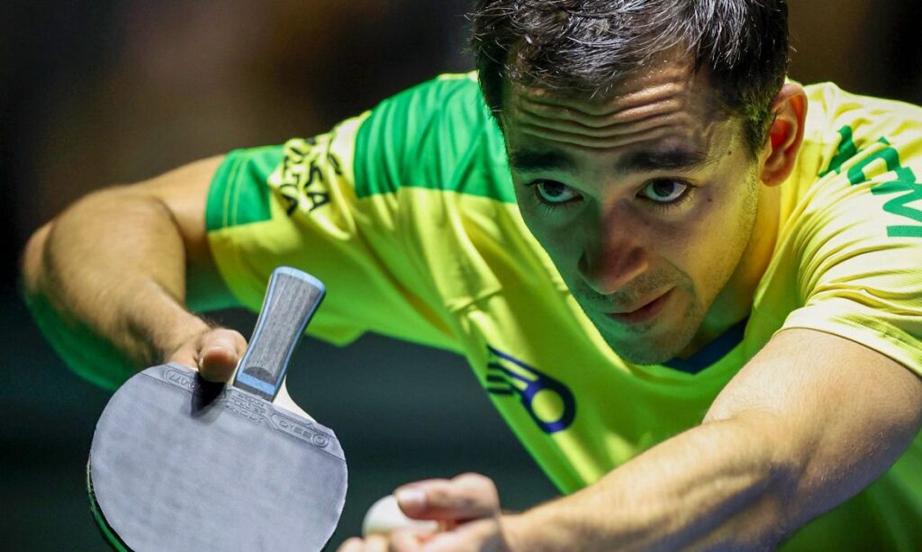 Hugo Calderano Conquista Bronze em Doha após Derrota para Jovem Chinês Hugo Calderano Conquista Bronze em Doha após Derrota para Jovem Chinês