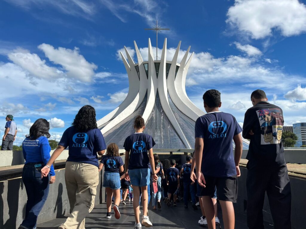Iniciativa ‘Descobrindo Brasília’ Abre Inscrições para Visitas Guiadas Iniciativa 'Descobrindo Brasília' Abre Inscrições para Visitas Guiadas