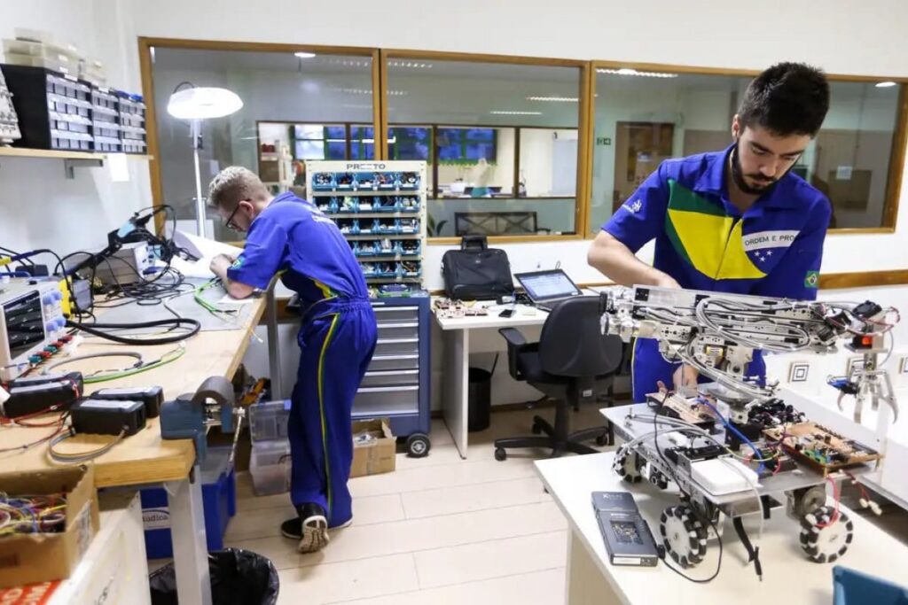 MEC Regula Programa para Impulsar a Formação Profissional e Técnica MEC Regula Programa para Impulsar a Formação Profissional e Técnica
