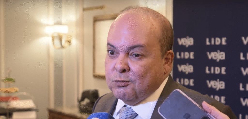 Partidos Solicitem Afastamento de Ibaneis Rocha ao STJ por Envolvimento com Banco Master